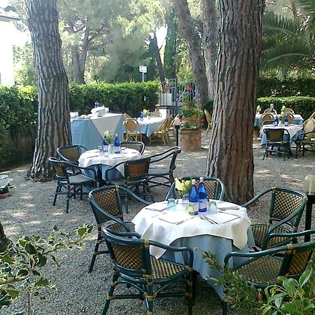 Hotel Massimo Marina di Cecina Exteriör bild